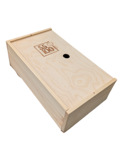 Załaduj obraz do przeglądarki galerii, Skrzynka drewniana na dwa wina